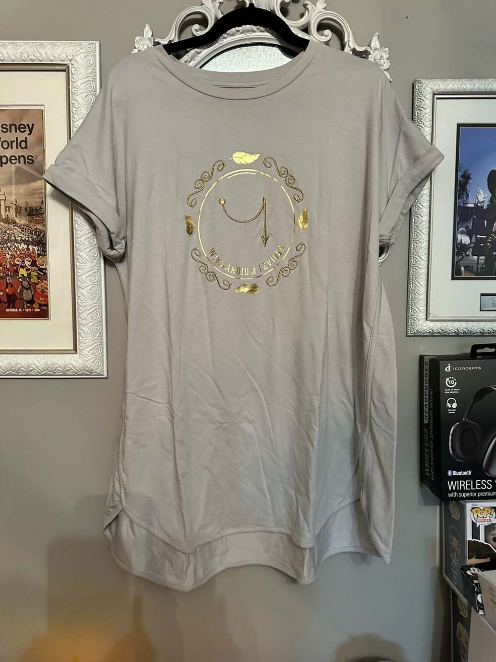 Universal Studios The Wizarding World of Harry Potter Wingardium Leviosa 2XL
